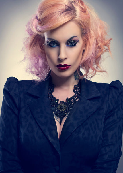 Viktorianische Blumen Gothik Choker aus schwarzer Spitze