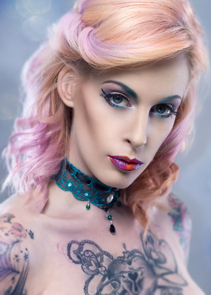 June Afternoon Choker Kette aus türkiser Spitze