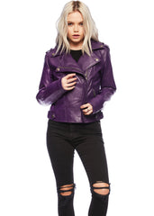 Lila Jacke im Biker Stil
