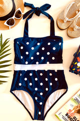 blauer badeanzug mit punkten